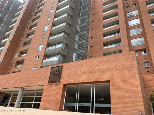 Apartamento En  Chapinero Alto Rah Co: 24-440