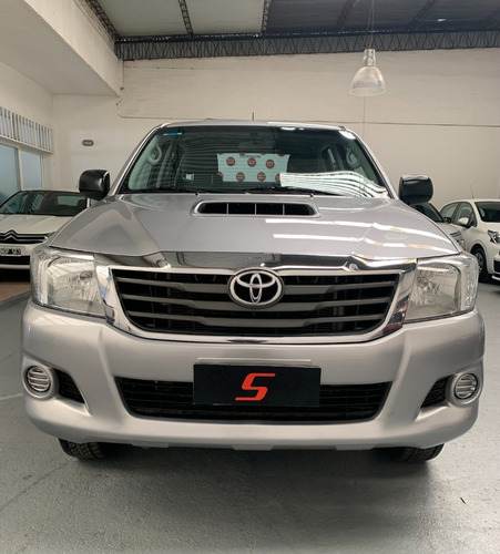 Imagen 2 de 15 de Toyota Hilux 2.5 Dc 4x2 Td Dx Pack 2015