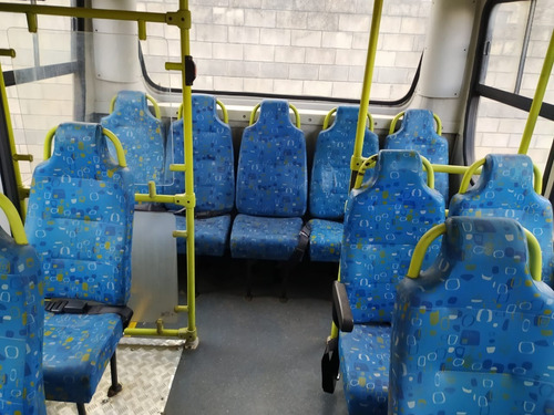 Imagem 7 de 10 de Onibus Urbano Motor Dianteiro Caio (comil/marcopolo/busscar)