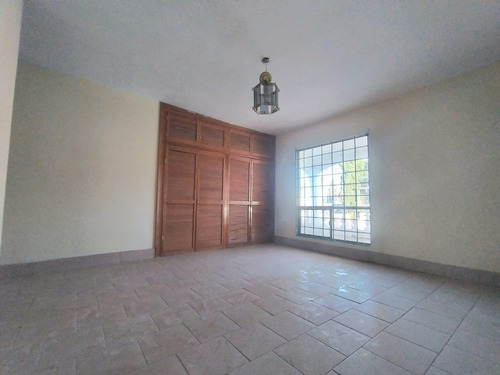 Imagen 8 de 11 de Casa En Venta Con Recámara En Planta Baja Col Rosario