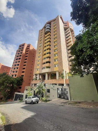 En Venta Apartamento En La Urbanización El Parral  Residencias Royal Palace, Valencia Estado Carabobo - Venezuela /emer.