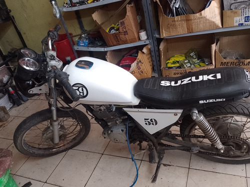 Suzuki En 125 Cafe Racer