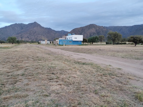 Venta! Lote En Barrio Cerrado Club De Campo Fincas Del Dique, Lujan, Provincia De San Luis, Argentina.