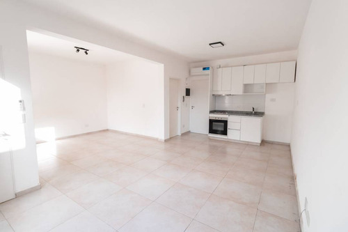 Imagen 9 de 20 de Muy Lindo Departamento De Dos Ambientes En Venta En Condominio Aguaribay, Pilar!!
