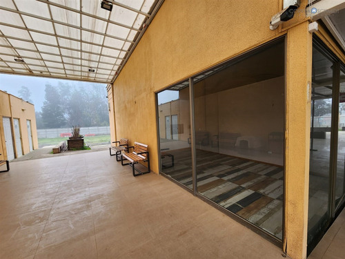 Local Comercial En Arriendo Paseo Nogales, Machalí