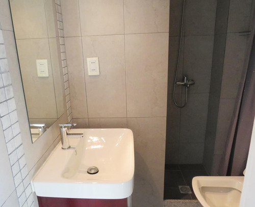 Imagen 8 de 12 de Venta Apartamento Dos Dormitorios Dos Baños Ciudad Vieja