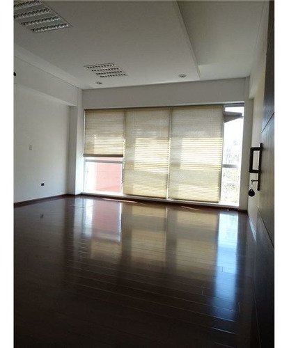Imagen 23 de 30 de Edificio Corporativo / 7 Años / 5 Pisos