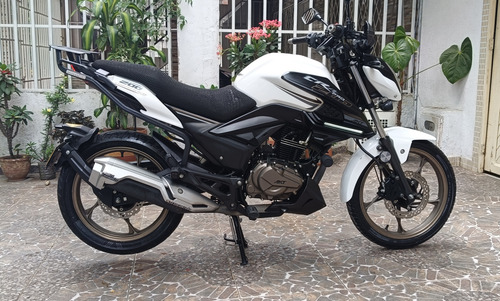 Vendo Moto Cr4 200 Pro Modelo 2.024,