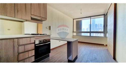 Oportunidad! 2d 2b Uno En Suite, 46 M2, Metro
