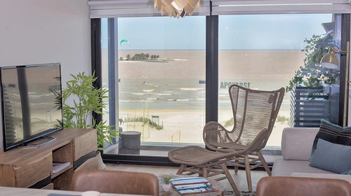 Apto De 1 Dormitorio Con Terraza Sobre Rambla