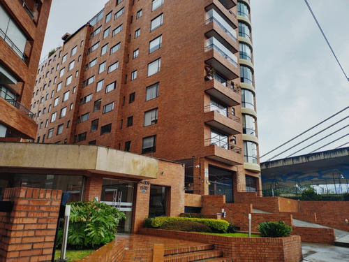 Apartaestudio En Arriendo En Bogotá Molinos Del Norte-usaquén. Cod 111991