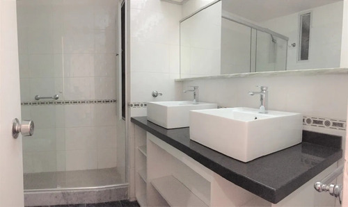 Marti Reciclado A Nuevo, A 2 Cuadras Rambla, Liv Y Comedor Grande 3 Dorm Con Placares, 2 Baños Completos, Amplios A Nuevo Moderna Cocina, Con Muchos Placares Calefacción Vigilancia 18 Horas