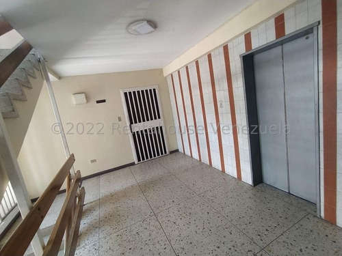Imagen 2 de 13 de Apartamento En Venta, Ubicado En La Urb. Calicanto, Maracay 22-21762