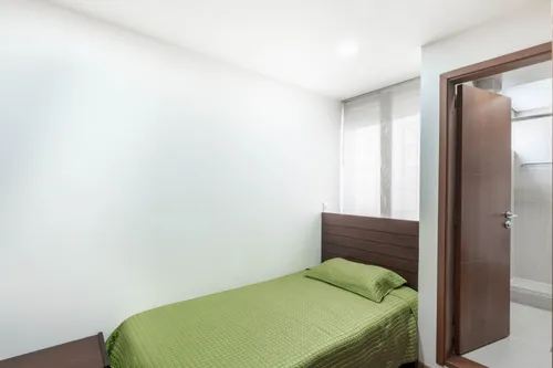 Casa En Venta En Cedritos. Cod V10448