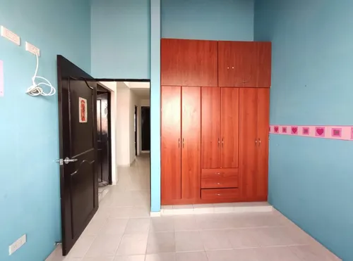Casa En Arriendo En Prados Del Norte. Cod A24944