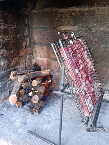 Imagen 7 de 10 de Parrilla Asador Portátil Pinche 60x80cm Malla Prem - Brasas®