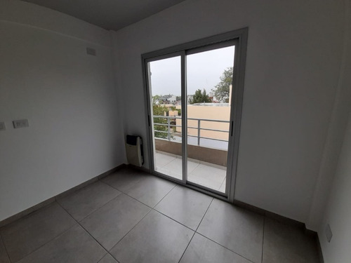 Imagen 2 de 7 de Departamento En Venta En Merlo Norte