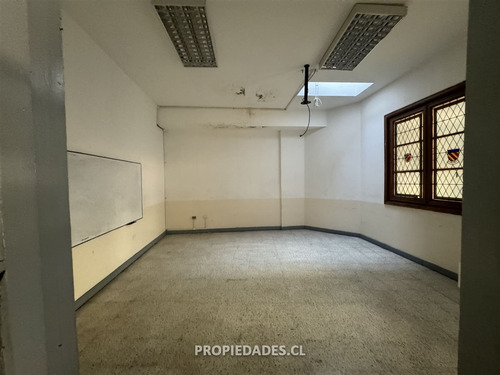 Oficinas-local Comercial Arriendo En Stgo Metro Los Héroes