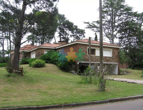 Importante Casa En Venta En Mansa, Punta Del Este - Ref : Eqp4055