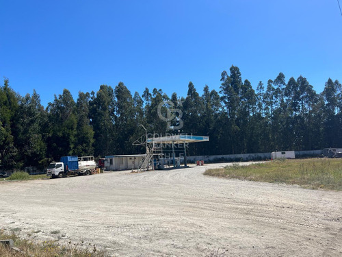 Estación De Servicio En Funcionamiento