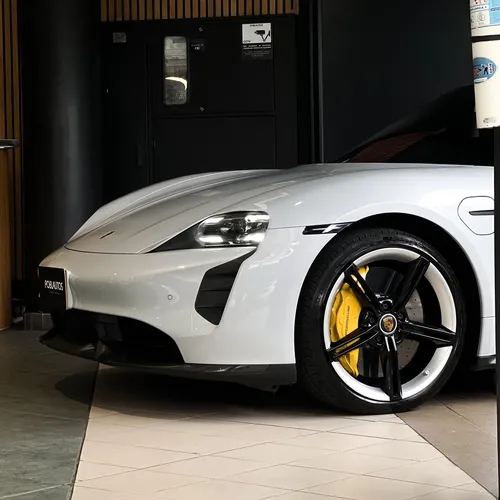 Porsche Taycan Turbo S 2021