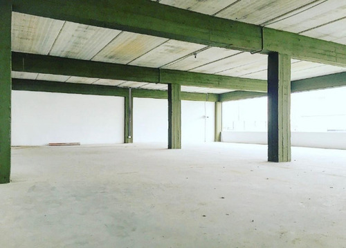 Local Comercial En Alquiler Ubicado En Esquina Sobre Ruta 205 Ezeiza