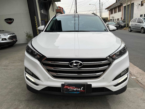 Imagen 3 de 13 de Hyundai Tucson 2018 2.0 Premium