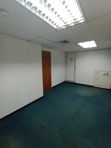 Imagen 11 de 16 de Local Comercial En Alquiler En Barcelona Cc Cristal Plaza