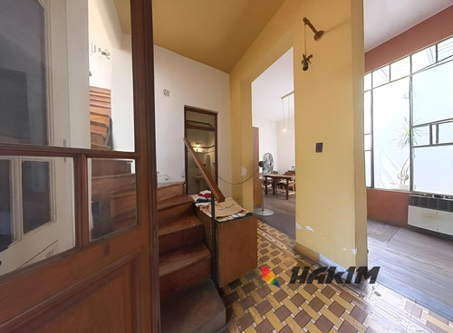 Casa 4 Ambientes En Villa Pueyrredon Con Patio Y Terraza