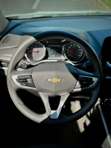 Chevrolet Onix Sedan lt