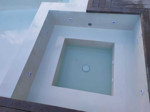 Imagen 3 de 9 de Piscinas De Hormigón , Construcción.8x 4 Mts.