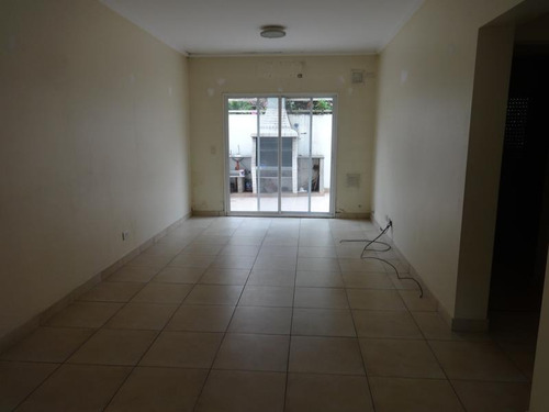Imagen 3 de 10 de Departamento 2 Ambientes Con Cochera Y Patio En Florida Belgrano-en Venta