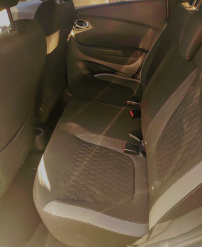 Imagen 7 de 9 de Renault Captur 2017 2.0 Zen