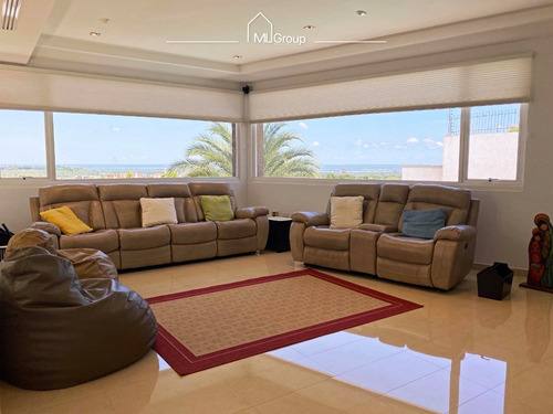 Imagen 14 de 21 de M&l Group, Vende Moderna Y Amplia Casa En Villa Antillana