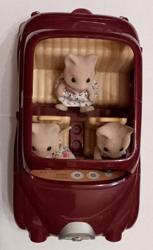 Sylvanian Families Auto Familiar Saloon Car