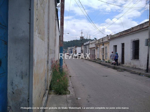Imagen 3 de 14 de Johanna Vende Galpon En San Blas