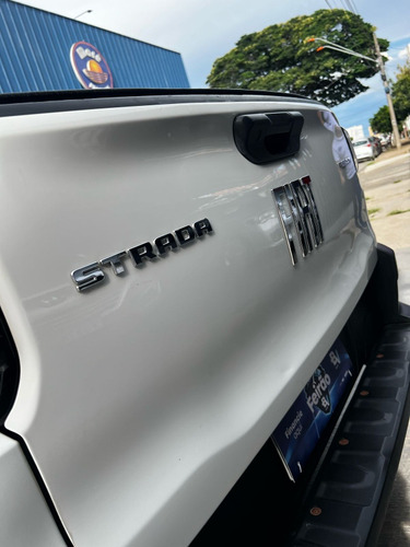 Fiat Strada 1.3 Freedom Cab. Dupla Flex 4p