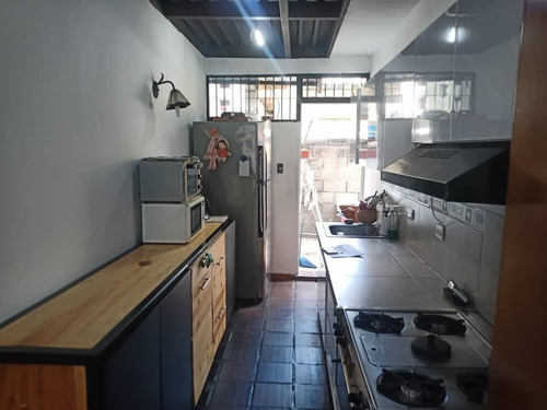 Imagen 8 de 26 de Ls Vende Casa Urb Turumo 23-8822