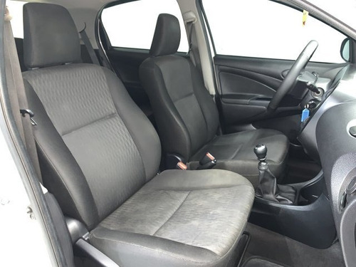 Imagem 12 de 13 de Etios 1.3 X 16v Flex 4p Manual