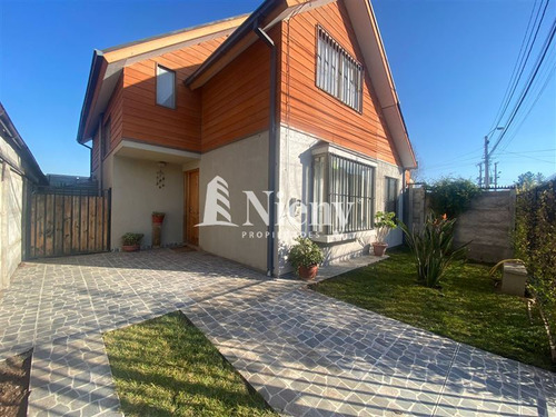 Casa En Arriendo De 3d-3b Portones De Machalí