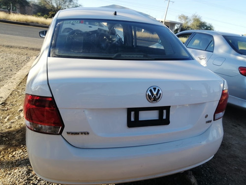 Imagen 4 de 14 de Volkswagen Vento Tdi 2014 Por Partes