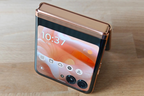 Motorola Razr 40 Ultra Peach Fuzz - Na Garantia (Usado)