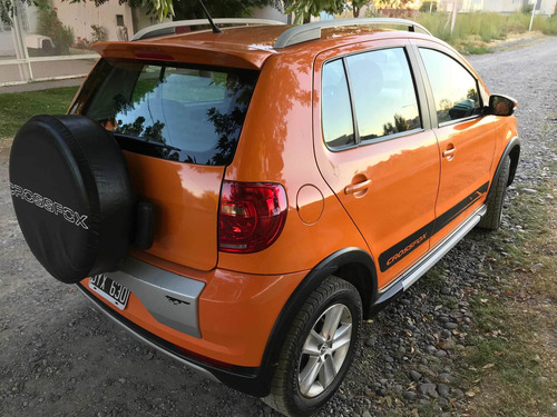 Volkswagen Crossfox 1.6 Highline 2011