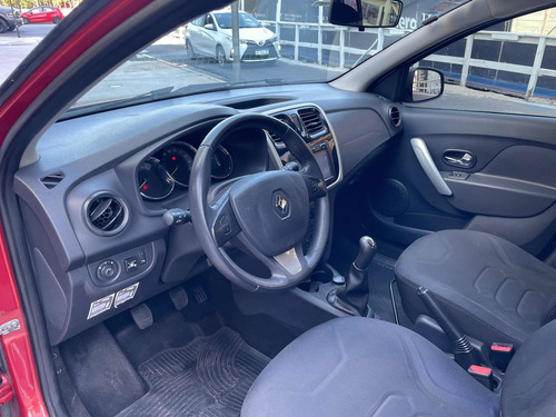 Imagen 12 de 17 de Renault Sandero 1.6 Privilege Pack 105cv