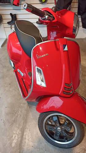 Imagen 5 de 13 de Scooter Vespa Piaggio 300 Super 2023 - Entrega Inmediata