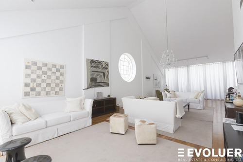 219mts², 2 Dormitorios En Suite Con Cochera, Los Molinos Building.