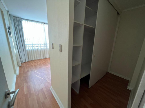 Vende Departamento Amplio