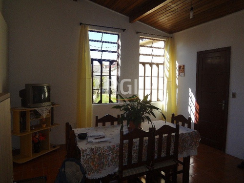 Casa Em Hípica Com 2 Dormitórios - Lu268693