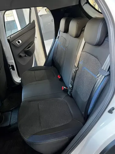 Renault Kwid Bitono 1.0 Iconic 2023 2024 Fox Gol 208 (sta)