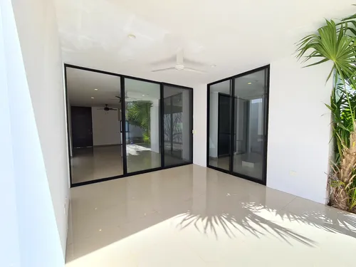 Casa En Renta De 3 Recámaras Y Piscina En Privada San José Tulipanes